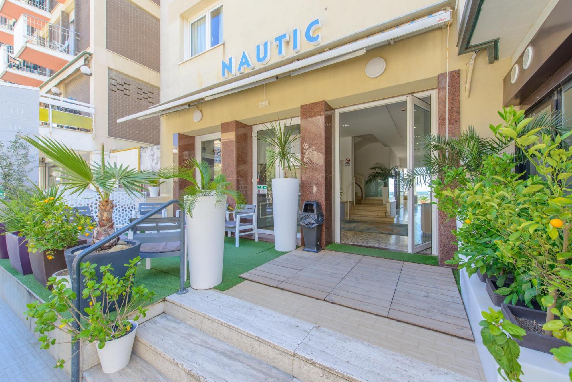 Nautic Beach Hotel Rimini Bagian luar foto