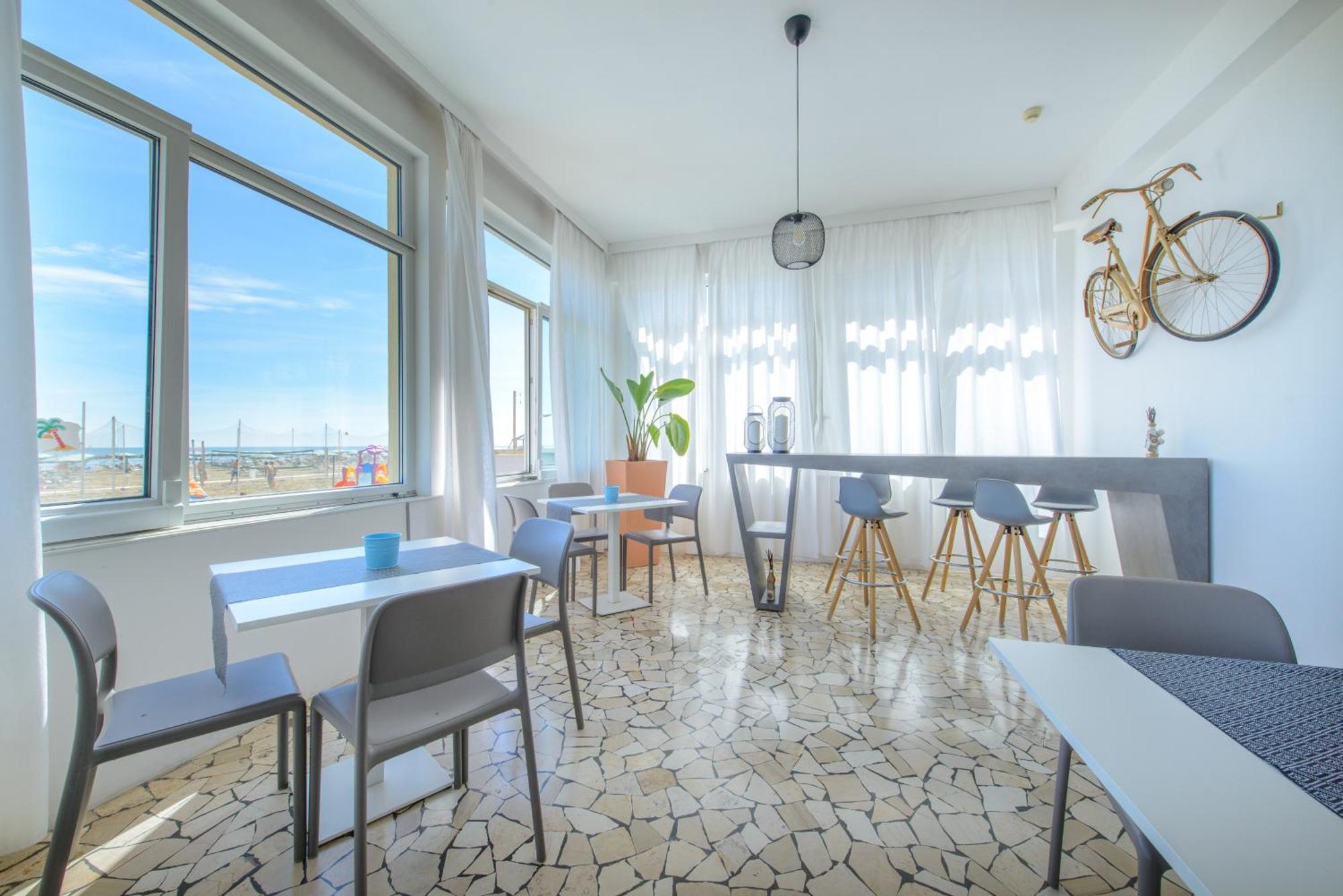 Nautic Beach Hotel Rimini Bagian luar foto