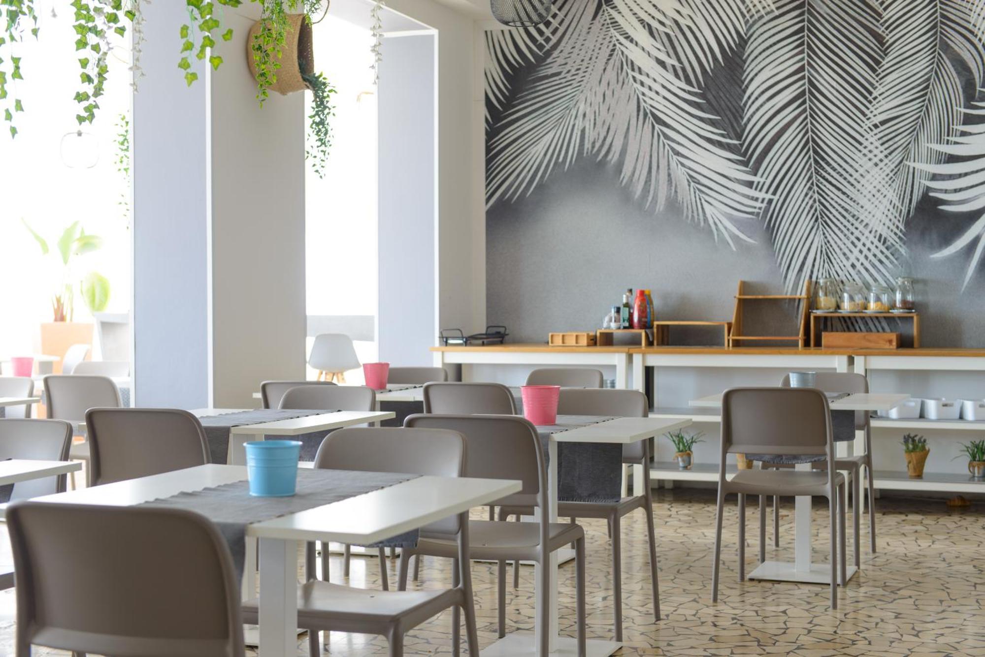Nautic Beach Hotel Rimini Bagian luar foto